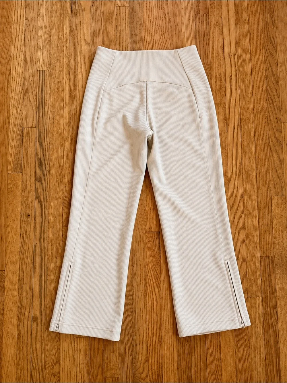Lululemon Ribbed Softstreme Zip-Leg High-Rise Cropped Pants 25” Trench Size 2